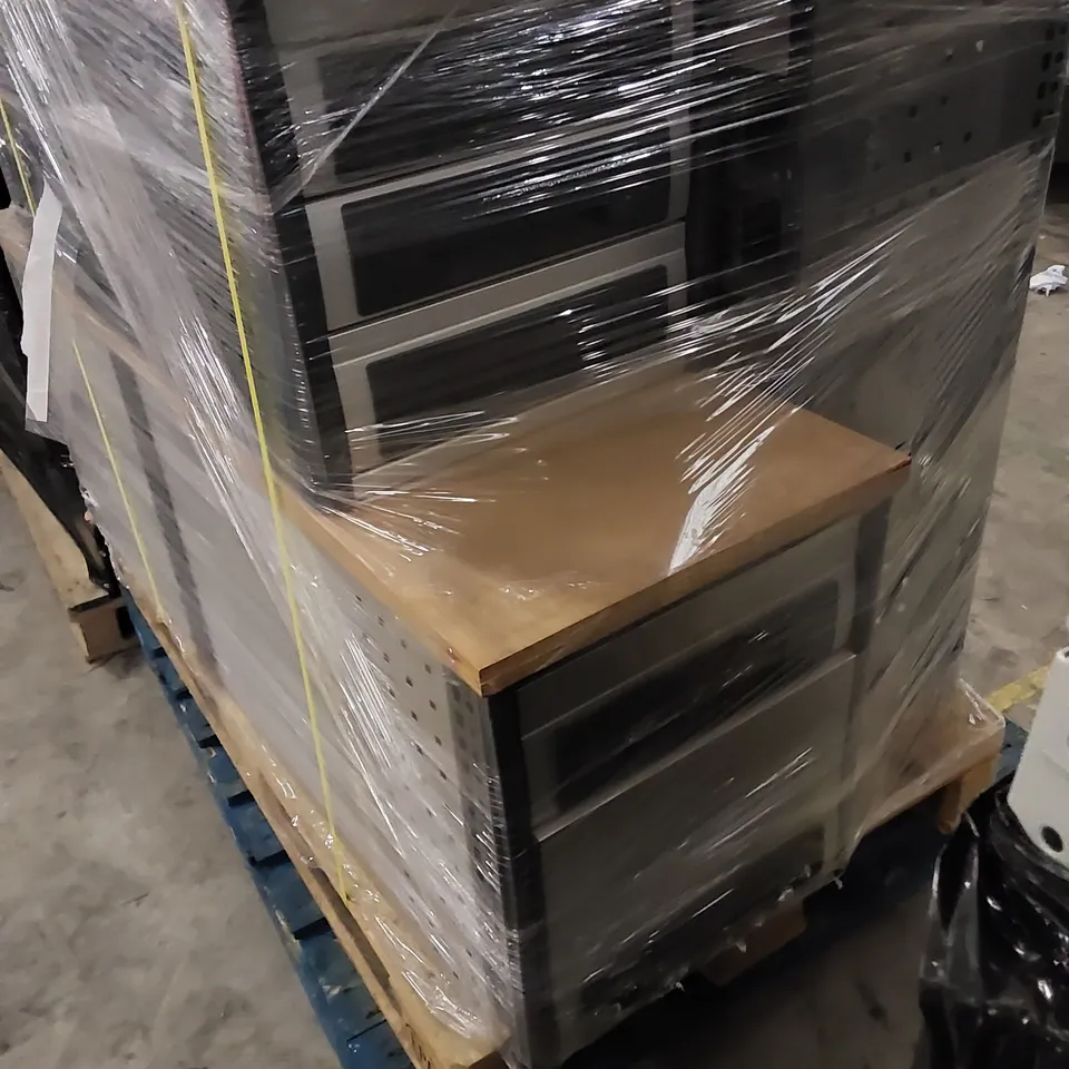 PALLET TO CONTAIN ASSORTED STORAGE UNITS 