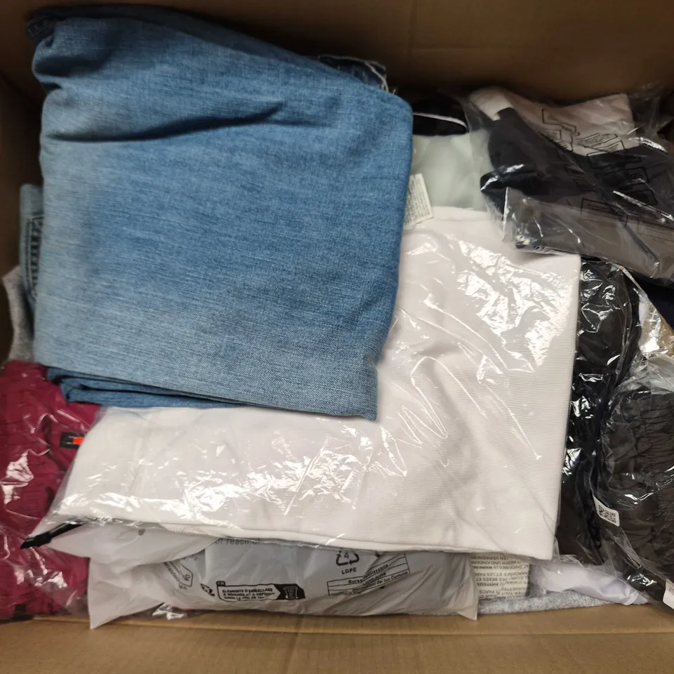 APPROXIMATELY 40 ASSORTED CLOTHING ITEMS IN VARIOUS SIZES, STYLES & COLOURS TO INCLUDE BRANDS SUCH AS ZARA, STRIPE & STARE, BEAUTELICATE , ETC - COLLECTION ONLY