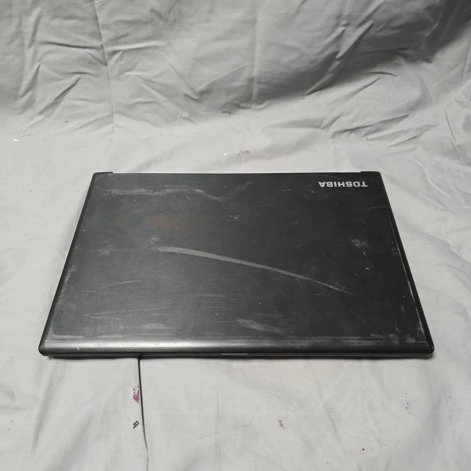 TOSHIBA SATELLITE PRO R50-B-12 LAPTOP