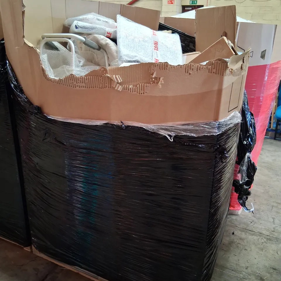 PALLET CONSISTING OF A LARGE QUANTITY OF ASSORTED HOUSEHOLD AND ELECTRICAL PRODUCTS AND ACCESSORIES TO INCLUDE;