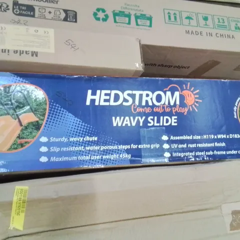 BOXED HEDSTROM WAVY SLIDE SET