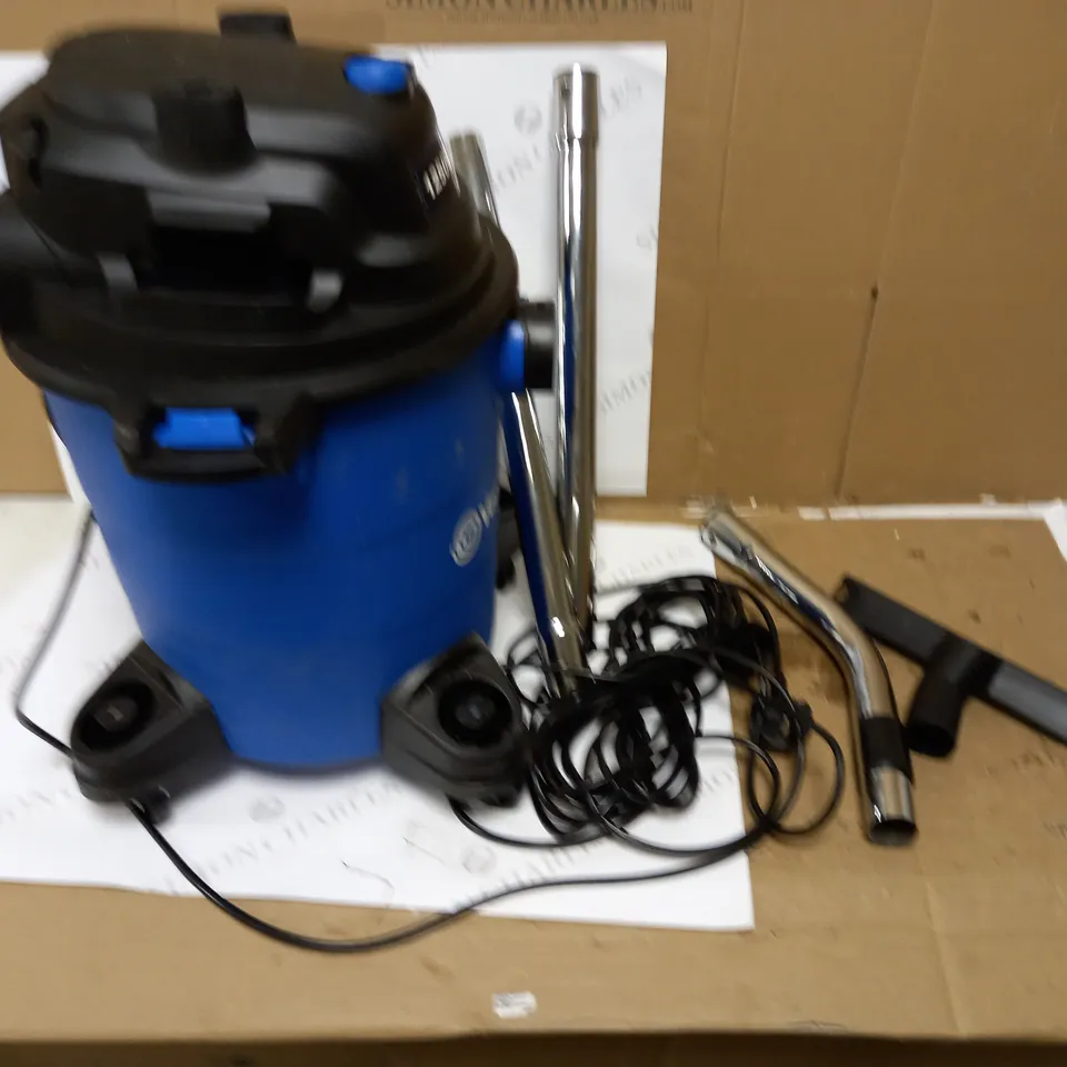 VACMASTER ARTIFICIAL GRASS WET & DRY GARDEN VACUUM CLEANER