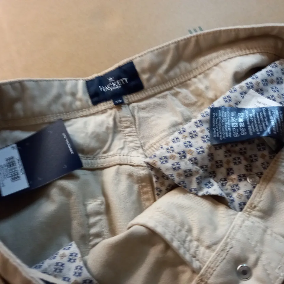 HACKETT DYE TEXTURE CHINOS IN CREAM - 32R