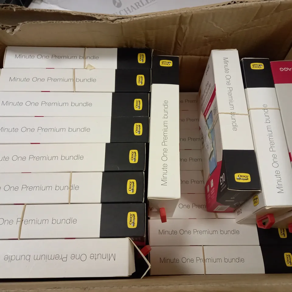 APPROXIMATELY 28 OTTER ZAG MINUTE ONE PREMIUM BUNDLE FOR HUAWEI P30 PRO
