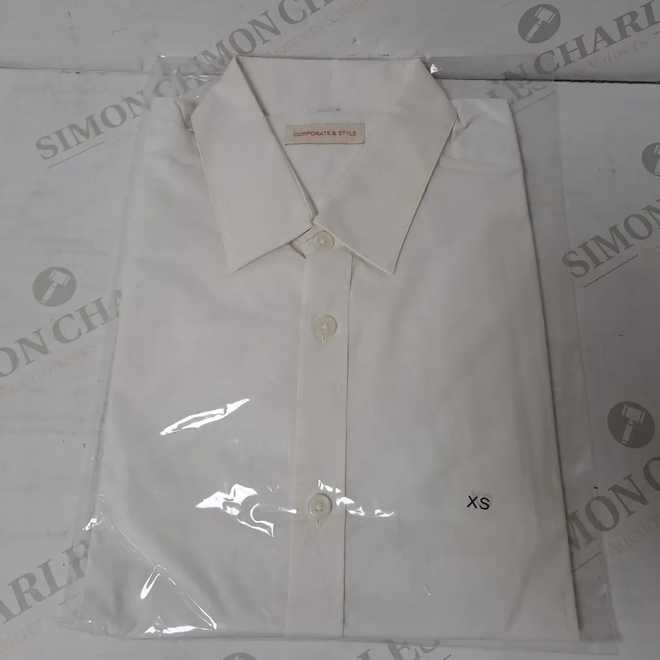 SEALED SET OF 6 BRAND NEW CORPORATIVE STYLE WHITE SHIRTS - XS