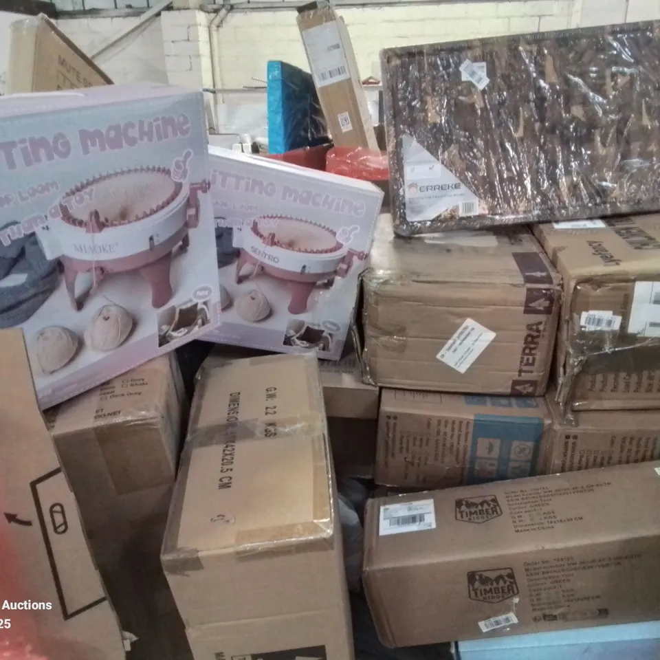 PALLET CONTAINING VARIOUS ASSORTED ITEMS TO INCLUDE: KNITTING MACHINES, TEAK PREMIUM END GRAIN CHOPPING BOARD, GREEN TENT, KIDS TRICYCLE AND LOTS MORE UNMARKED BOXED ITEMS 