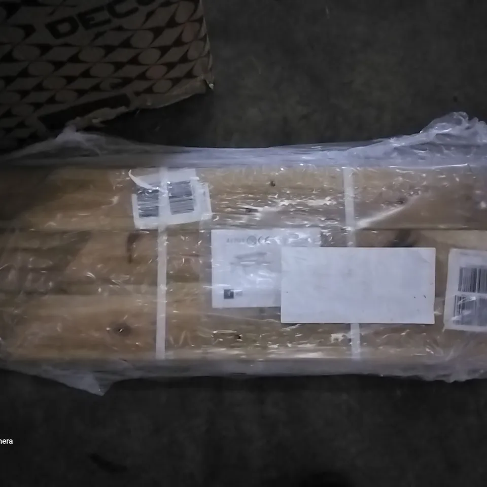 BAGGED FLAXT WOODEN PICNIC BENCH 