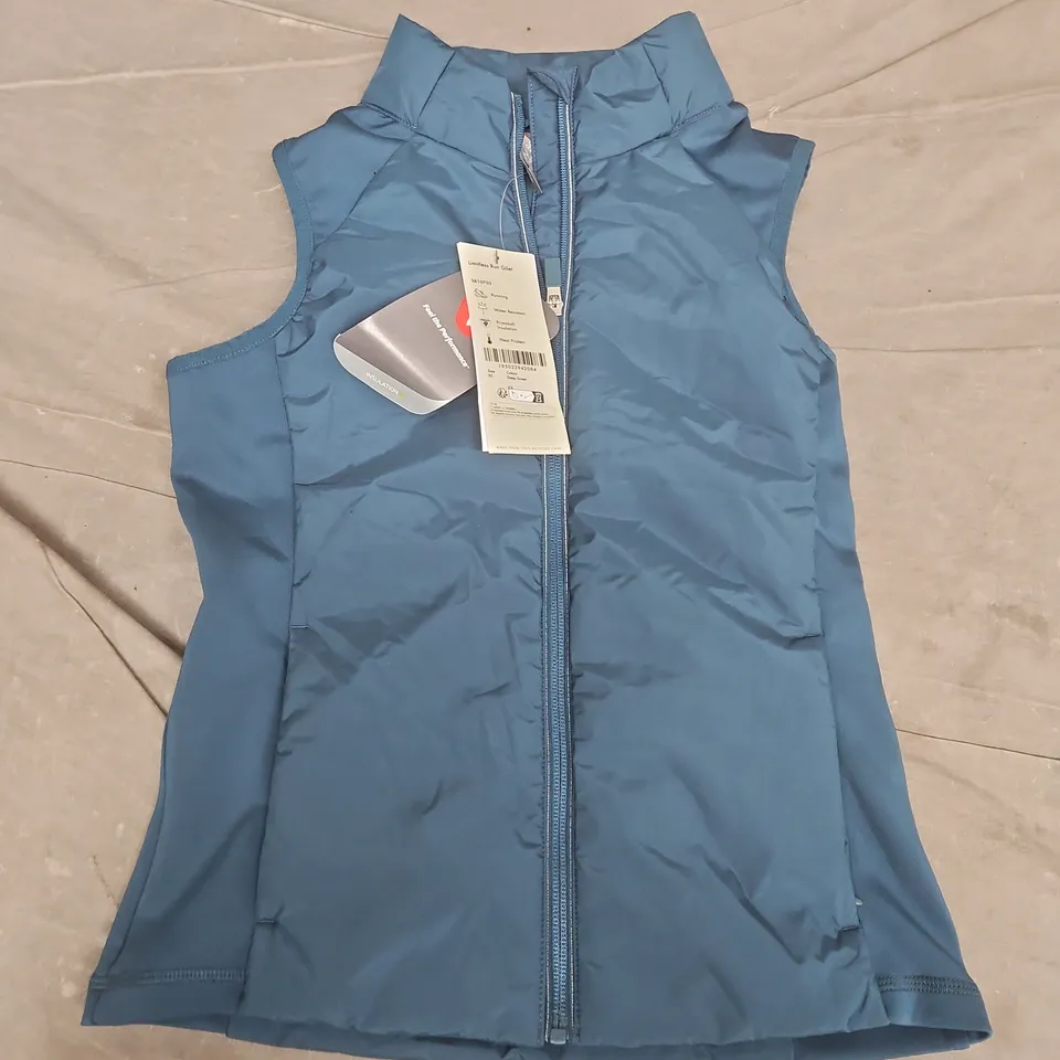 SWEATY BETTY LIMITLESS RUNE GILET IN DEEP GREEN - XS