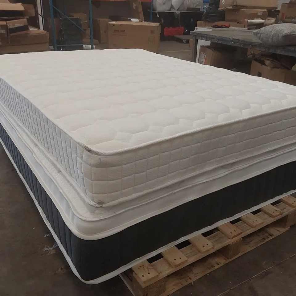 PALLET CONTAINING 2x 4'6" MATTRESSES