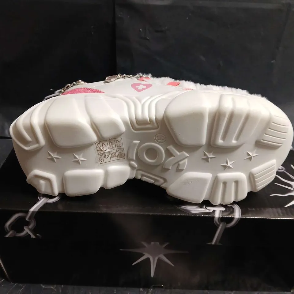BOXED PAIR OF KOI KAWAII CRYPTID CHAIN TRAINERS – UK SIZE 3