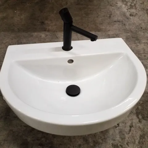 BRAND NEW WHITE CERAMIC BASIN WITH TAP 55Γ45CM