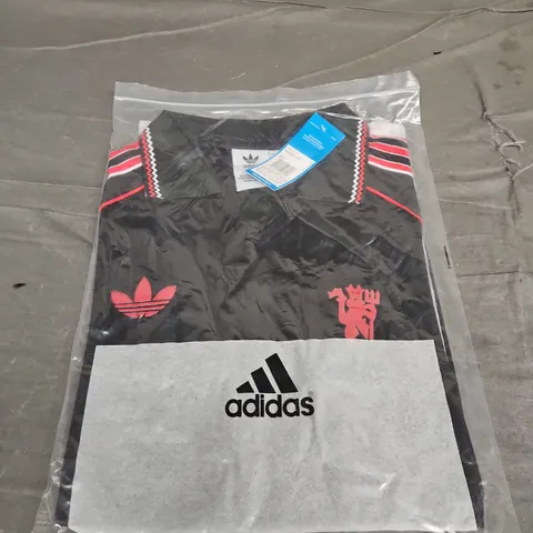 BAGGED MANCHESTER UNITED FC JERSEY - SIZE M