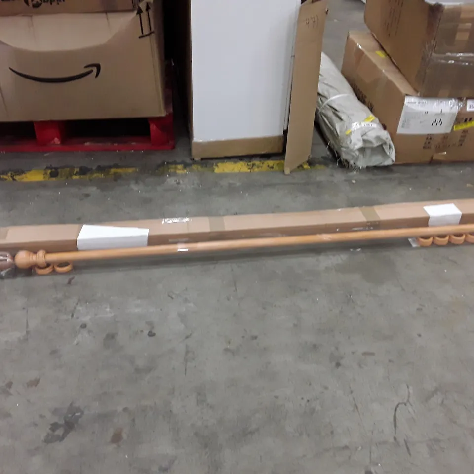 BOXED TARTAGLIA CASTANOPSIS 2.8M CURTAIN POLE SET