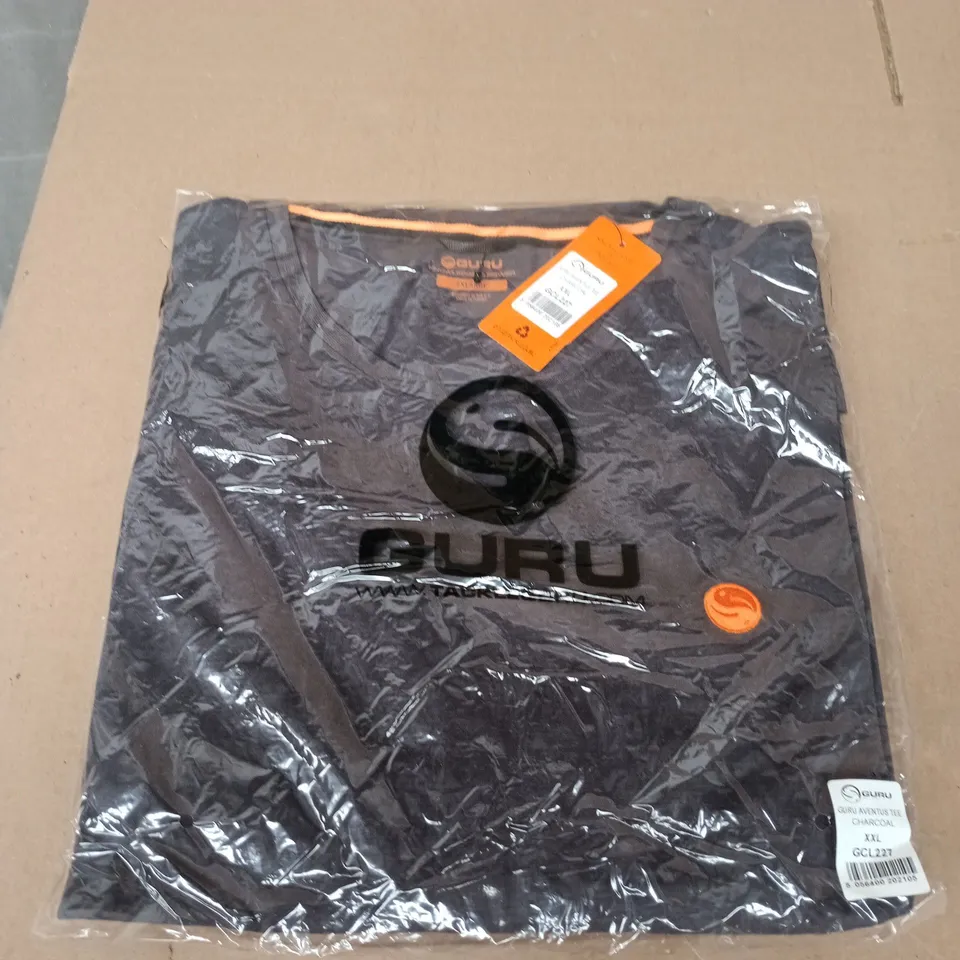 BAGGED GURU AVENTUS TEE IN CHARCOAL - 2XL