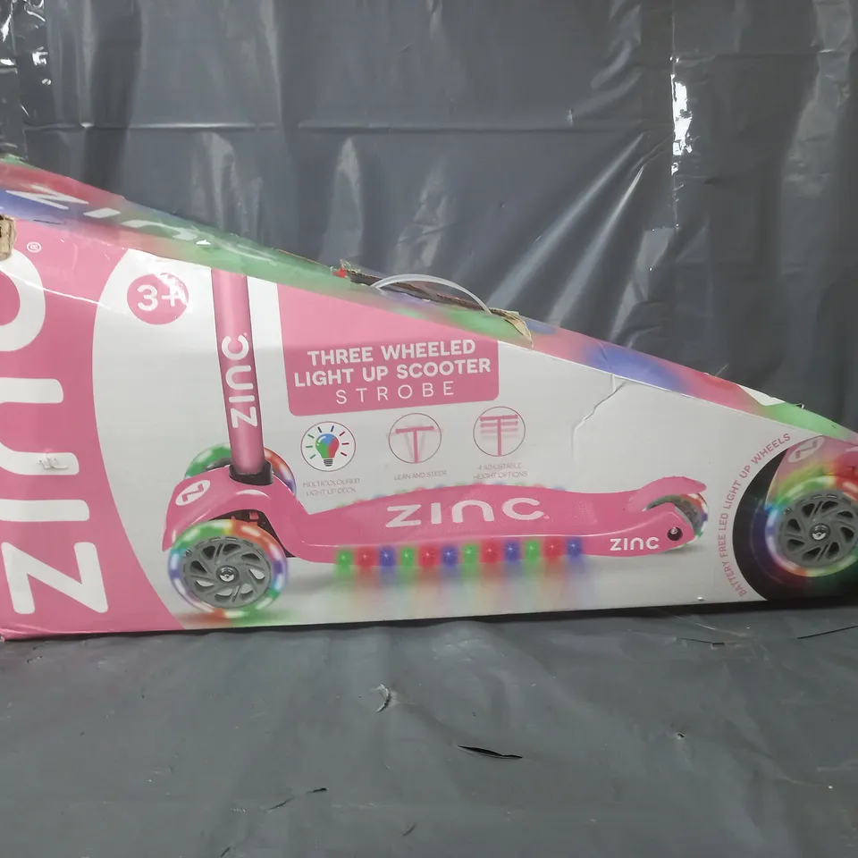 BOXED ZINC 3 WHEELED LIGHT UP STAR SCOOTER  RRP £39.99