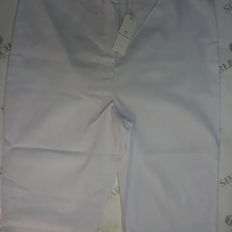 MAISON DE NIMES BENGALINE STRETCH CAPRI TROUSERS IN WHITE - L