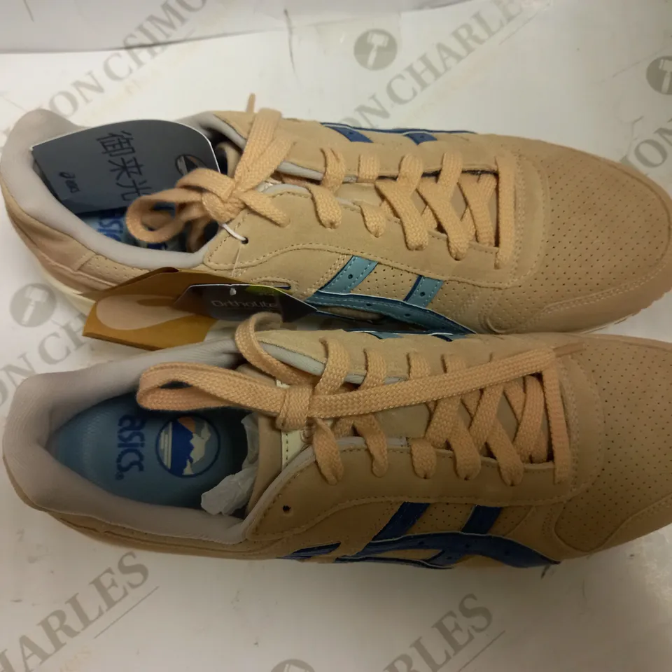 BOXED PAIR OF ASICS GT-II LEATHER TRAINERS, PINK, UK 11.5