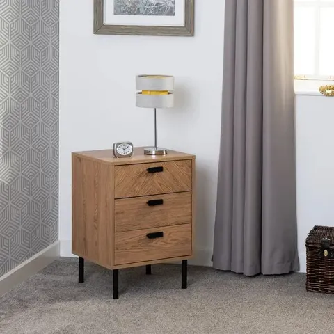 BOXED LEON 3 DRAWER BEDSIDE - MEDIUM OAK EFFECT 