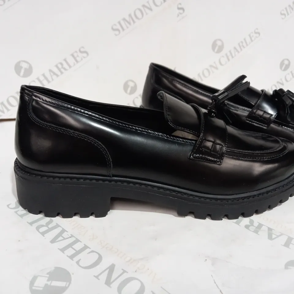 JONES BOOTMAKER LOVE CHUNKY LEATHER LOAFERS TASSEL SHOES - SIZE UK 7.5