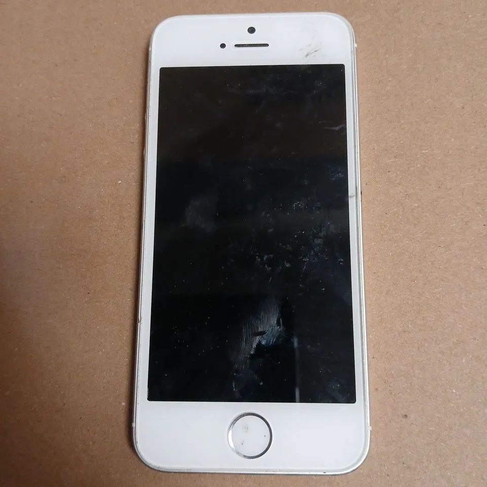 APPLE IPHONE - A1457