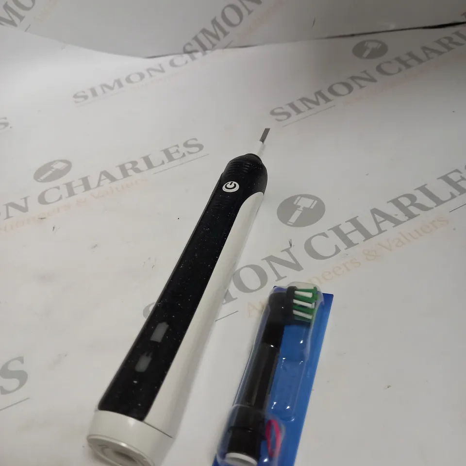 BOXED ORAL-B PRO 1 TOOTHBRUSH 