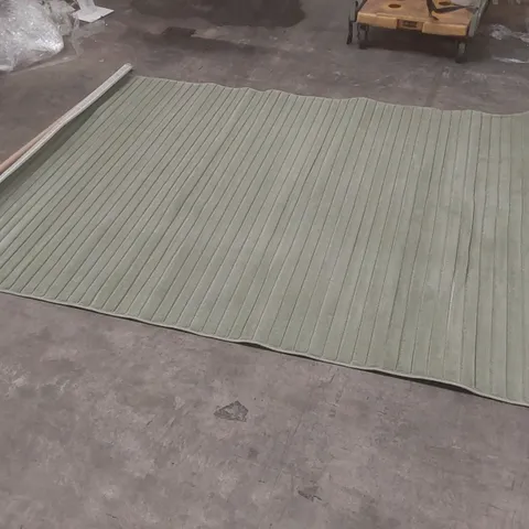 SAFAVIEH SELENA RUG - 5'3" x 7'6"