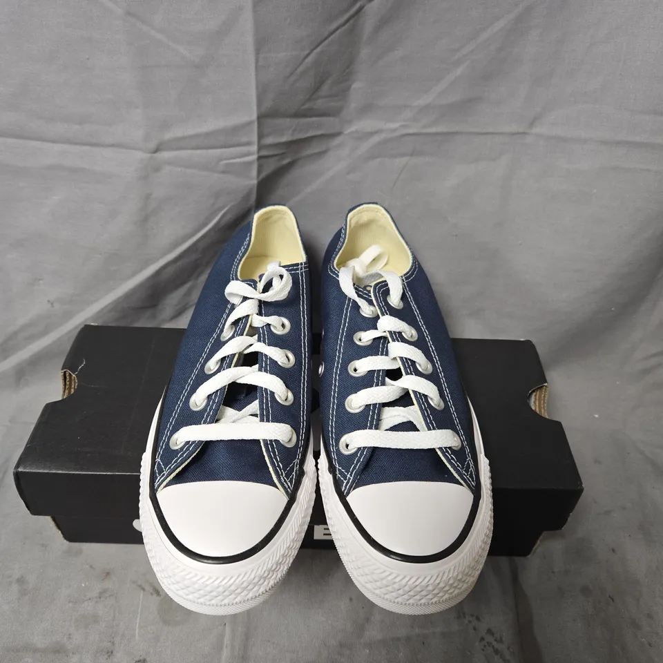 CONVERSE ALL STAR LOW TOP SNEAKERS – BLUE CANVAS - UK SIZE 4