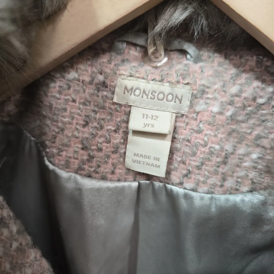 MONSOON GIRLS' PINK BOUCLE COAT WITH FAUX FUR COLLAR, UK 11–12