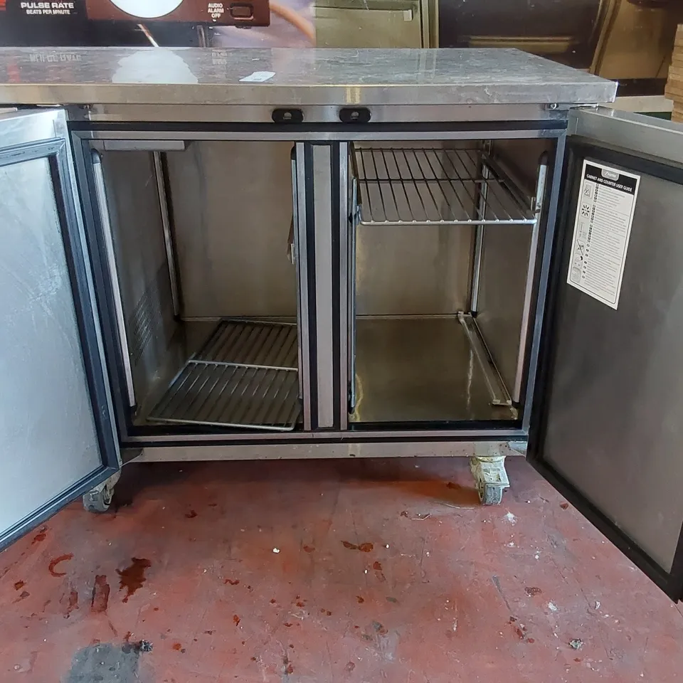 FOSTER COMMERCIAL 2 DOOR REFRIGERATOR CABINET 