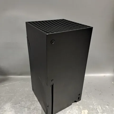 XBOX SERIES X CONSOLE 