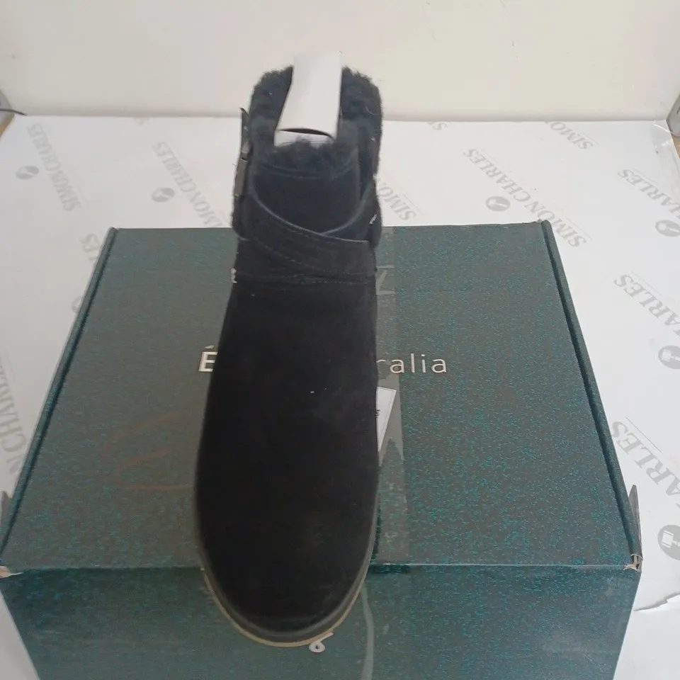 BOXED PAIR OF EMU AUSTRALIA FAUX SUEDE BOOTS - BLACK - UK 6