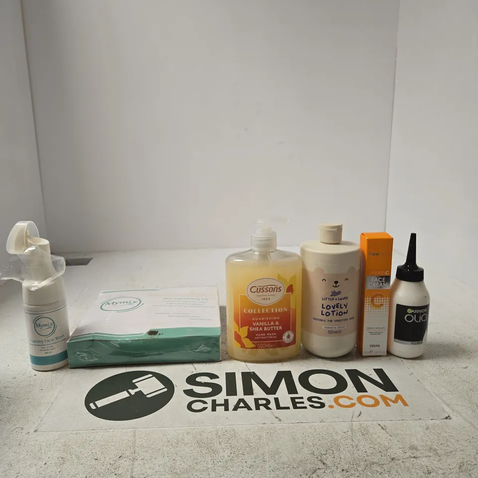 APPROXIMATELY 25 ASSORTED BEASUTY PRODUCTS INCLUDING MYMIX FOAMING FACE WASH, MYMIX SKIN LIGHTENING KIT AND CUSSONS HAND WASH