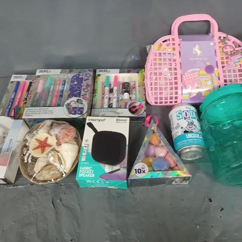 APPROXIMATELY 20 ASSORTED HOUSEHOLD ITEMS TO INCLUDE CREATE SETS, STATIONARY SET, AND FUNKO URSULA SODA ETC. 