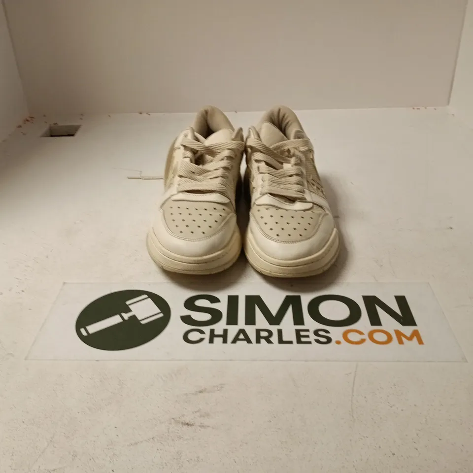 UNBOXED PAIR OF AMIRI TRAINERS IN OFF WHITE - EU 43