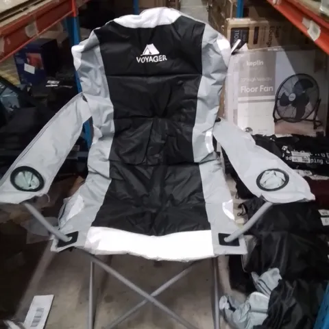 BAGGED VOYAGER CAMPING CHAIR BLACK AND GREY