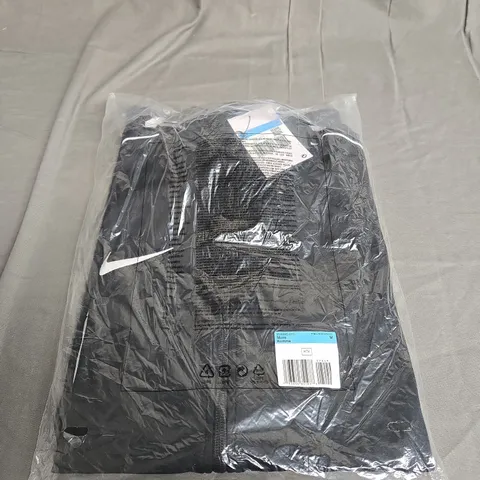 BAGGED NIKE LOGO JACKET SIZE M