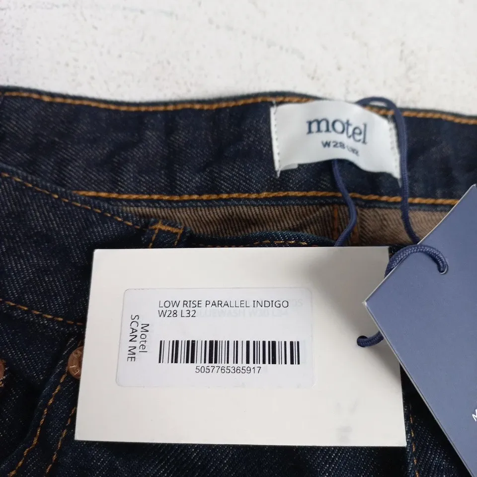 MOTEL WOMEN'S LOW RISE JEANS – INDIGO, W28 L32