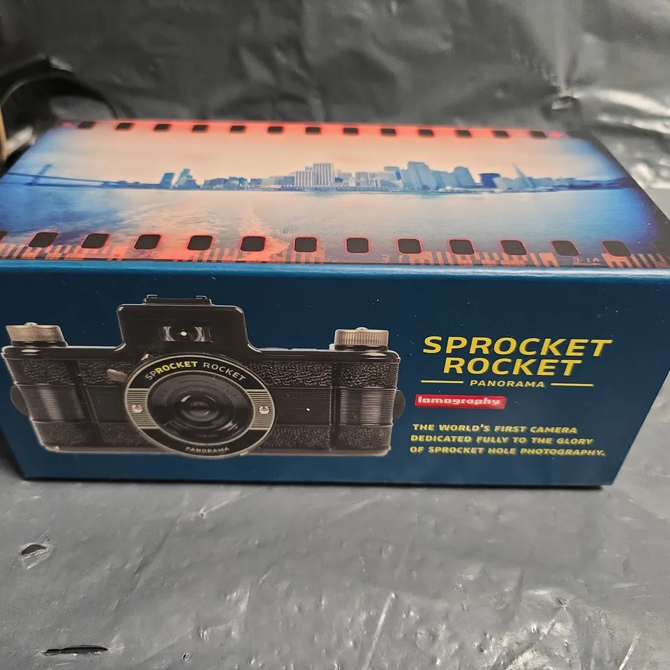 LOMOGRAPHY SPROCKET ROCKET PANORAMA CAMERA – BOXED