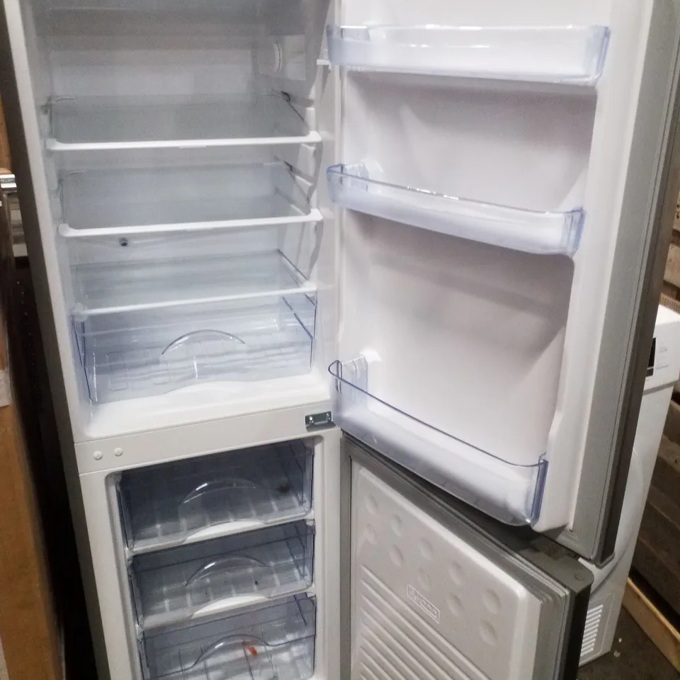 SWAN SR15690S 48CM WIDE, 50/50 SPLIT FRIDGE FREEZER - SILVER