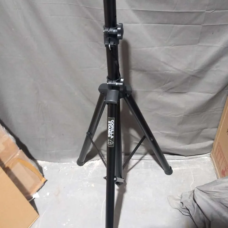 BOXED GORILLA ARROW PRO TRIPOD WITH BAG