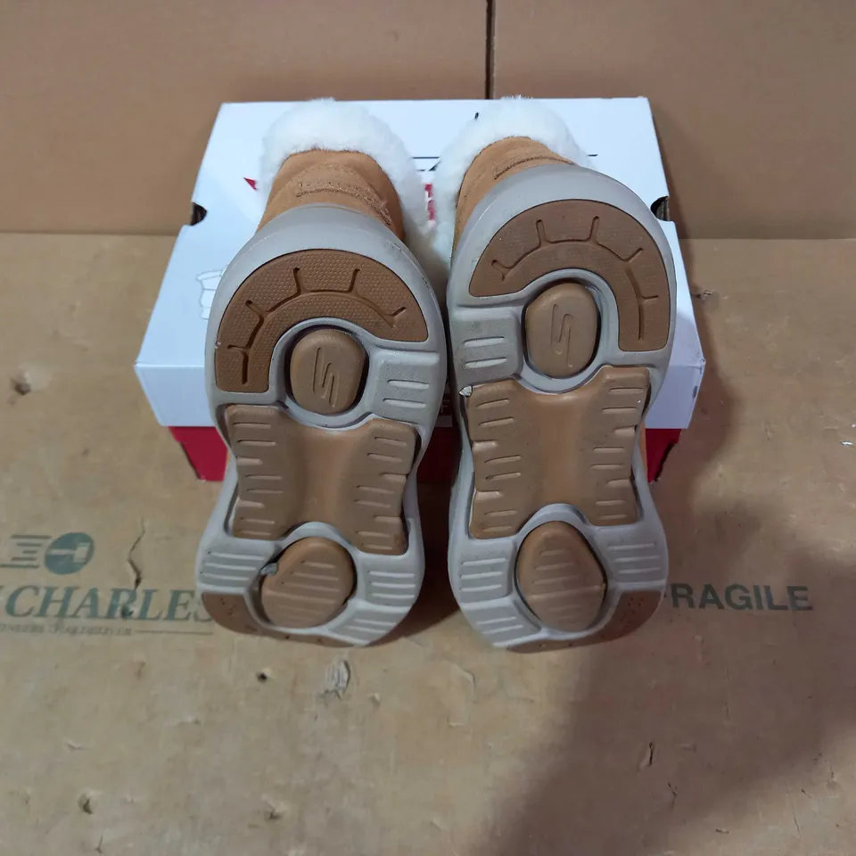 BOXED PAIR OF SKECHERS - SIZE 5