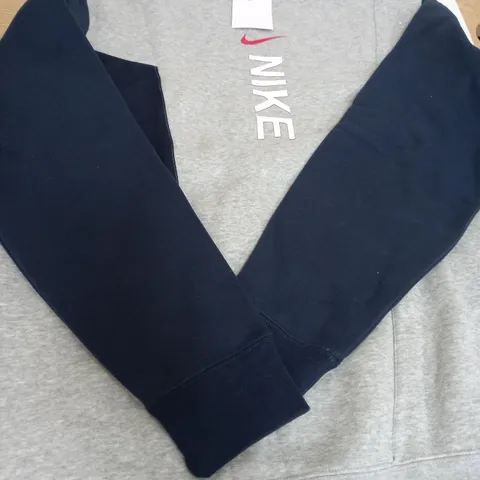 GREY / NAVY BLUE NIKE JUMPER SIZE L 