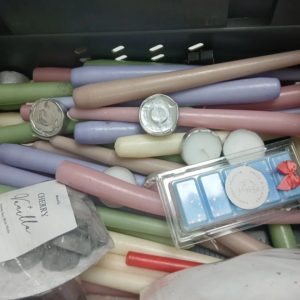 APPROXIMATELY 10 ASSORTED CANDLES AND WAX MELTS