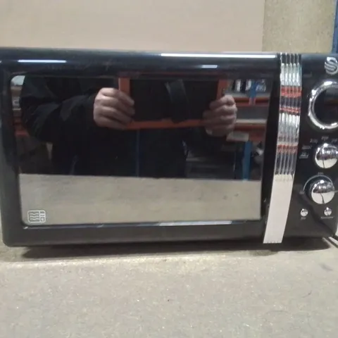 SWAN MICROWAVE BLACK