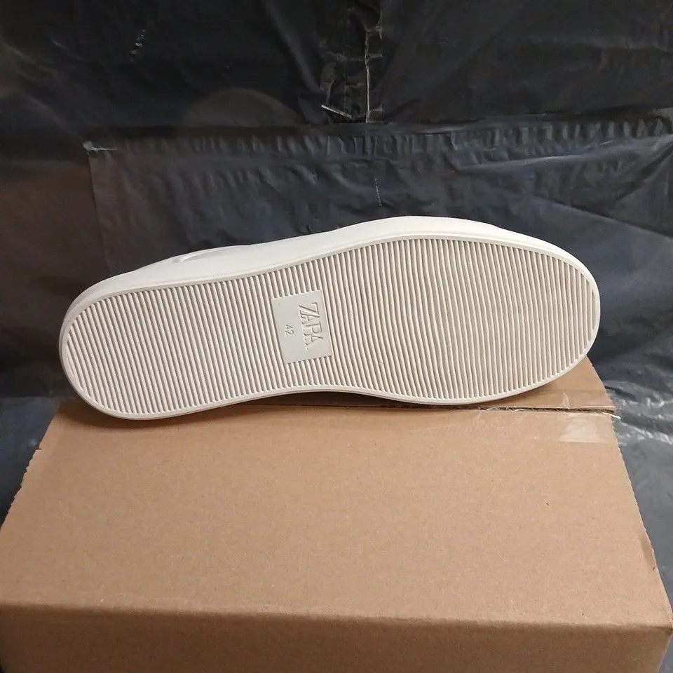 ZARA WHITE TRAINERS SIZE 8