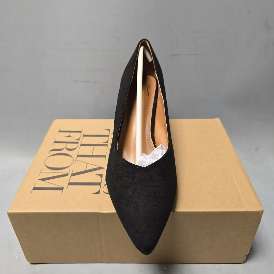 BOXED WHERES THAT FROM BLACK WEDGE SHOE - UK 5 