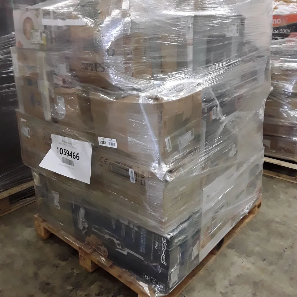 PALLET OF APPROXIMATELY 37 UNPROCESSED RAW RETURN HOUSEHOLD AND ELECTRICAL GOODS TO INCLUDE;