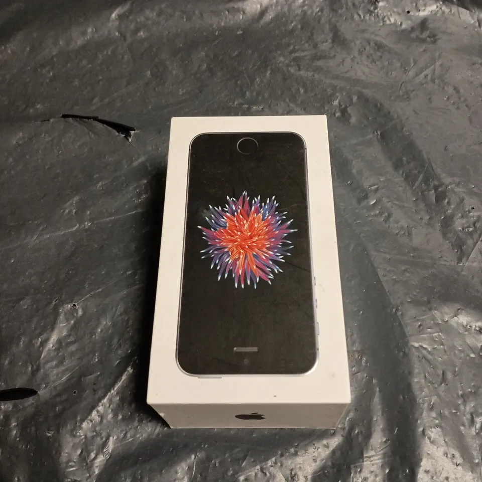 APPLE IPHONE SE 32GB – SILVER, BOXED (VERIFY MODEL)
