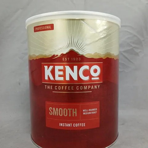 KENCO SMOOTH WELL-ROUNDED MEDIUM ROAST INSTANT COFFEE (750G)