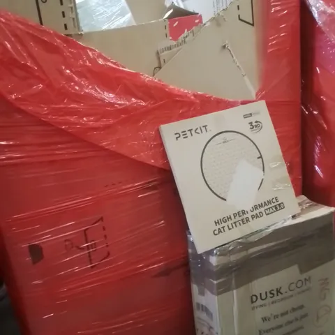 PALLET OF ASSORTED HOUSEHOLD GOODS AND PRODUCTS TO INCLUDE;FLATPACKED FURNITURE,CAT LITTERBPAD,TV SCREEN PROTECTOR